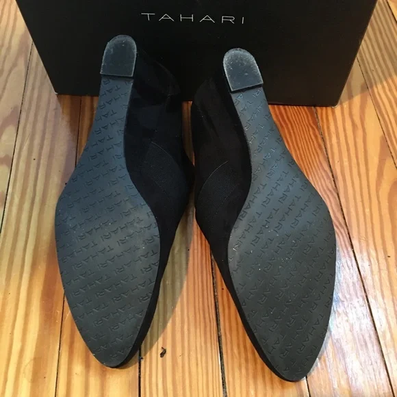 HP: TAHARI Ta-Sara Suede Ankle Boots - Size 10 - Picture 6 of 11